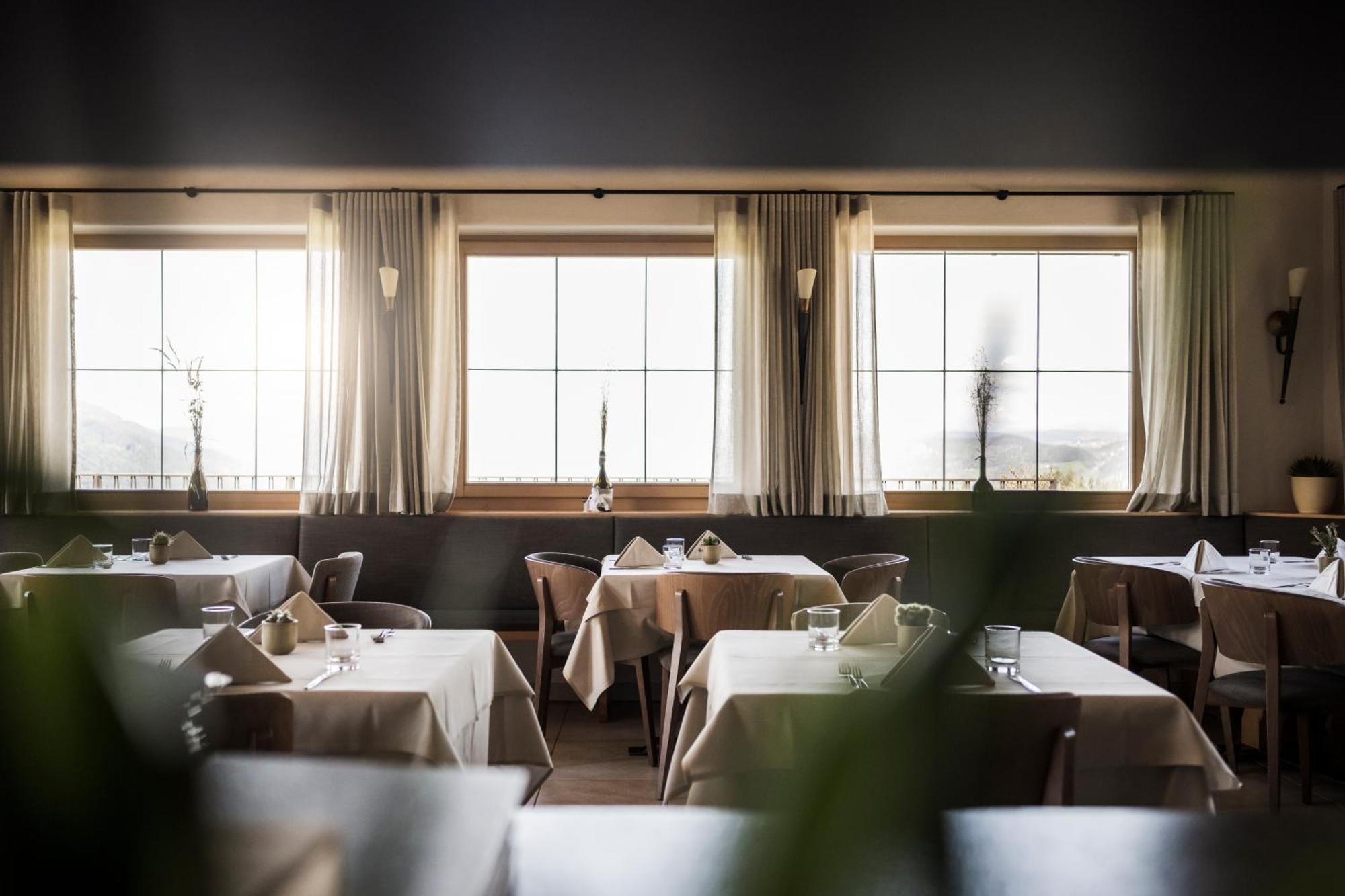 Gfell Hotell Fiè Eksteriør bilde